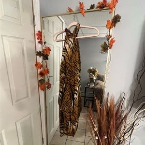Animal print dress 🐯